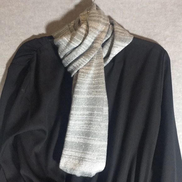 CALVIN KLEIN Buttery Soft Sweater-Knit Infinity Tiny Sequins & Metallic Threads - Picture 4 of 16